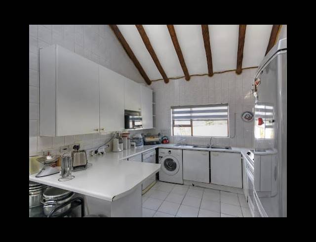 3 BEDROOM APARTMENT FOR SALE IN MORNINGSIDE